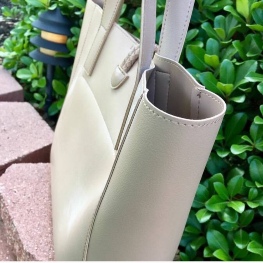 Summer tote with tassel - Picture 5 of 5